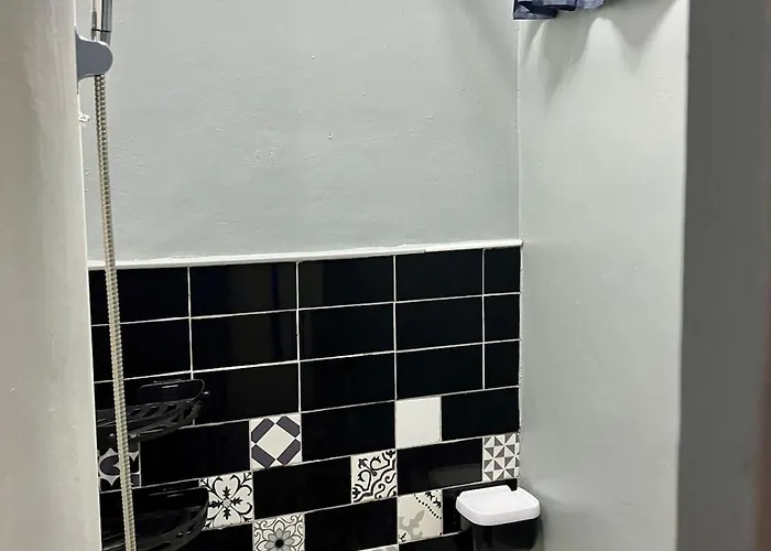 Apartment Qc Friendly Community Pod Near Hospital Qc Mrt *